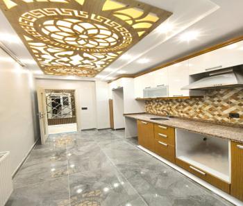 YENİKENT MAHALLESİNDE OTURUMA HAZIR TEK DAİRE ÜZERİ 3+1