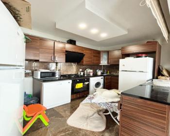 METROBÜSE YAKIN SİTE İÇİNDE YÜKSEK KAT 2+1 FIRSAT DAİRE