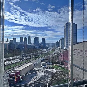 AİLE BİNASI ÖNÜ AÇIK FERAH SATILIK 2+1 DAİRE