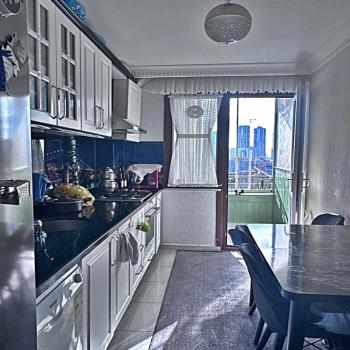 AİLE BİNASI ÖNÜ AÇIK FERAH SATILIK 2+1 DAİRE