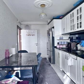 AİLE BİNASI ÖNÜ AÇIK FERAH SATILIK 2+1 DAİRE