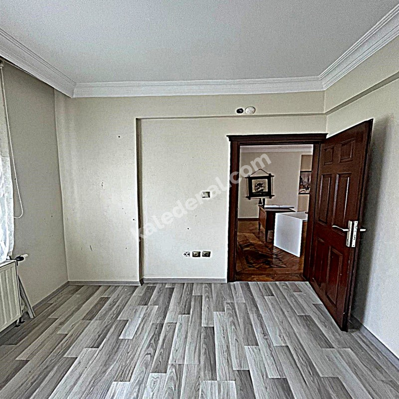 ESENKENTTE KİRALIK 4+1 SİTE İÇİ DAİRE