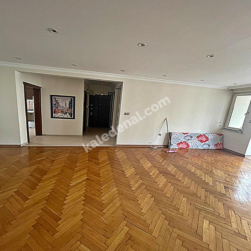 ESENKENTTE KİRALIK 4+1 SİTE İÇİ DAİRE