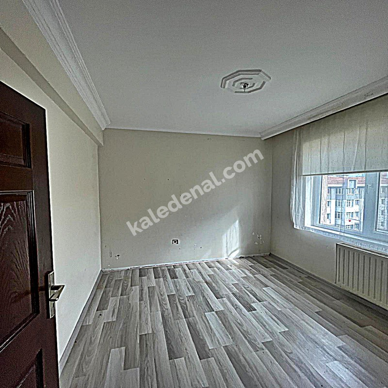 ESENKENTTE KİRALIK 4+1 SİTE İÇİ DAİRE