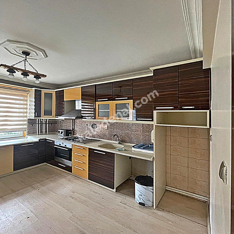 ESENKENTTE KİRALIK 4+1 SİTE İÇİ DAİRE