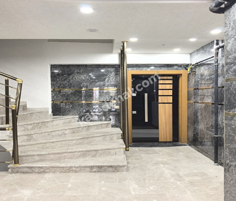 KALE YAPIDAN METRO PROJESİNE YÜRÜME MESAFESİNDE 3+1 ARA KAT DAİRE