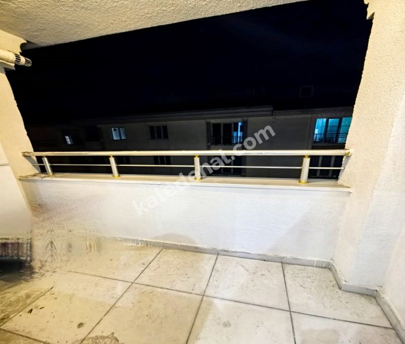 YENİKENT MAHALLESİNDE OTURUMA HAZIR TEK DAİRE ÜZERİ 3+1