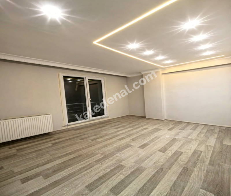 YENİKENT MAHALLESİNDE OTURUMA HAZIR TEK DAİRE ÜZERİ 3+1