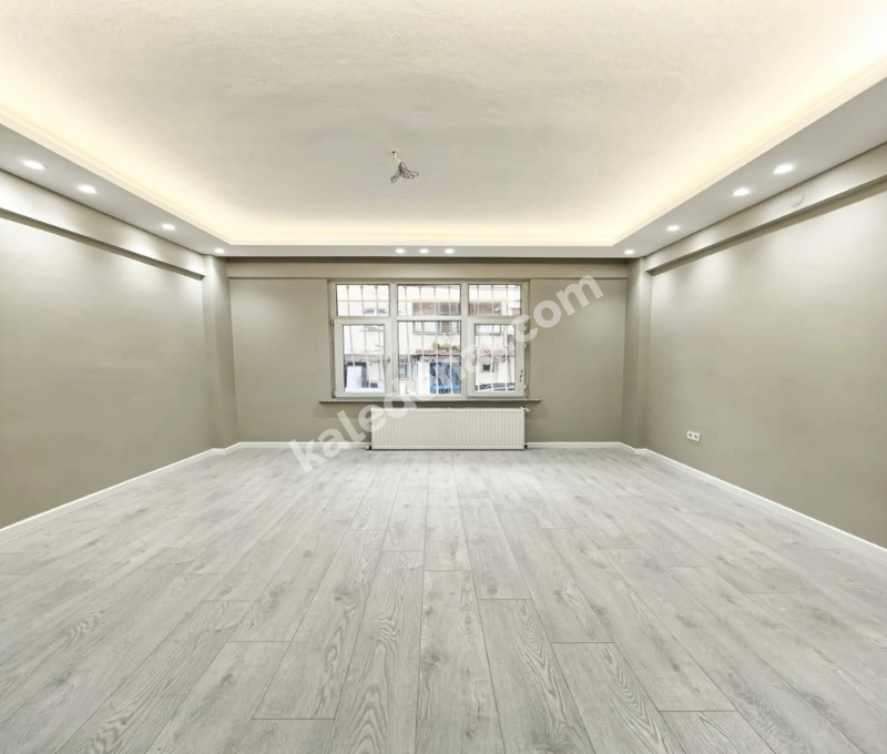 KALE YAPIDAN GENİŞ AİLELERE GÖRE UYGUN 120M2 DUZ GİRİŞ 2+1 DAİRE 