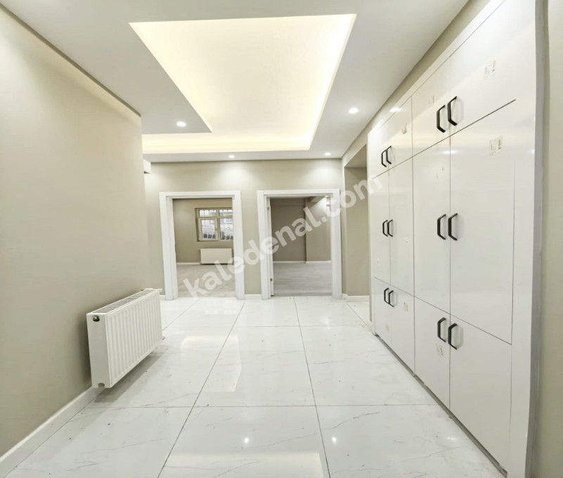 KALE YAPIDAN GENİŞ AİLELERE GÖRE UYGUN 120M2 DUZ GİRİŞ 2+1 DAİRE 