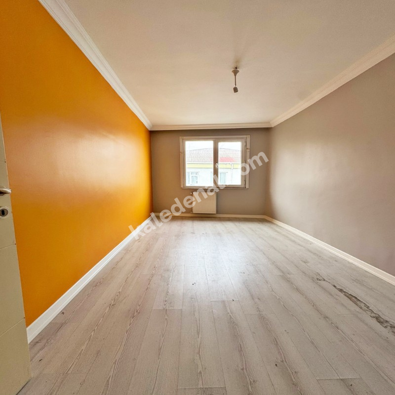 METROBÜSE YÜRÜME MESAFESİNDE GİRİŞ FİYATINA ARAKAT 2+1 DAİRE