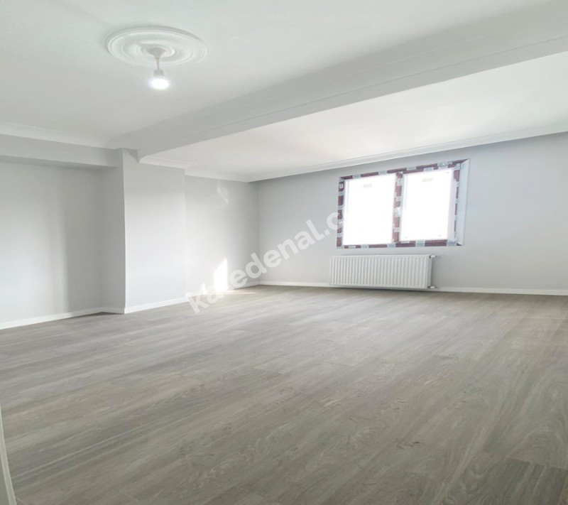 METROBÜSE YÜRÜME MESAFESİNDE FULL DEKORLU 2+1 DAİRE