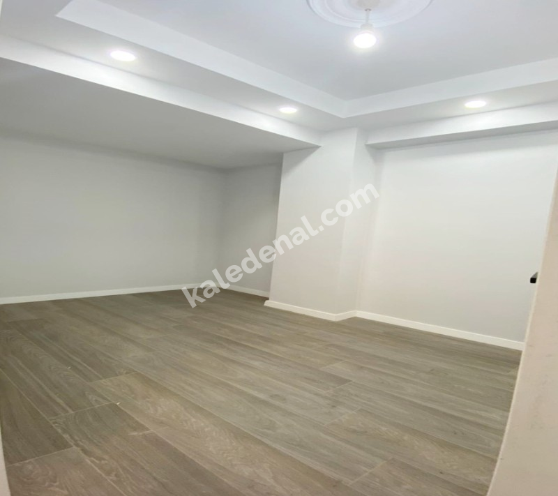 METROBÜSE YÜRÜME MESAFESİNDE FULL DEKORLU 2+1 DAİRE