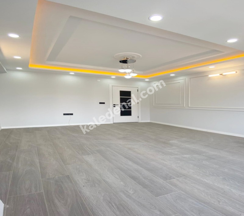 METROBÜSE YÜRÜME MESAFESİNDE FULL DEKORLU 2+1 DAİRE