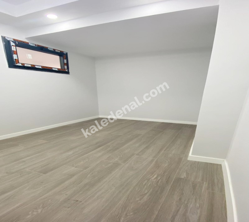 METROBÜSE YÜRÜME MESAFESİNDE FULL DEKORLU 2+1 DAİRE
