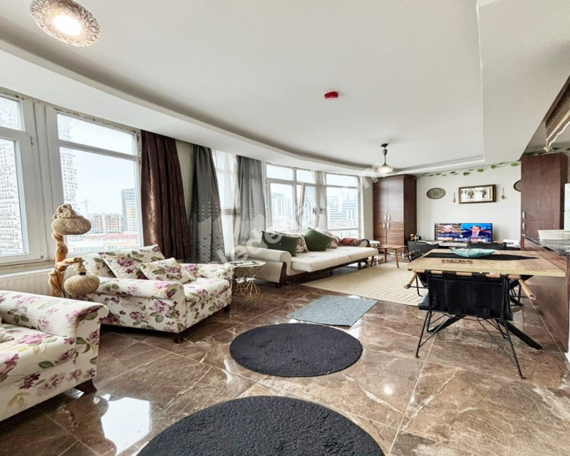 METROBÜSE YAKIN SİTE İÇİNDE YÜKSEK KAT 2+1 FIRSAT DAİRE