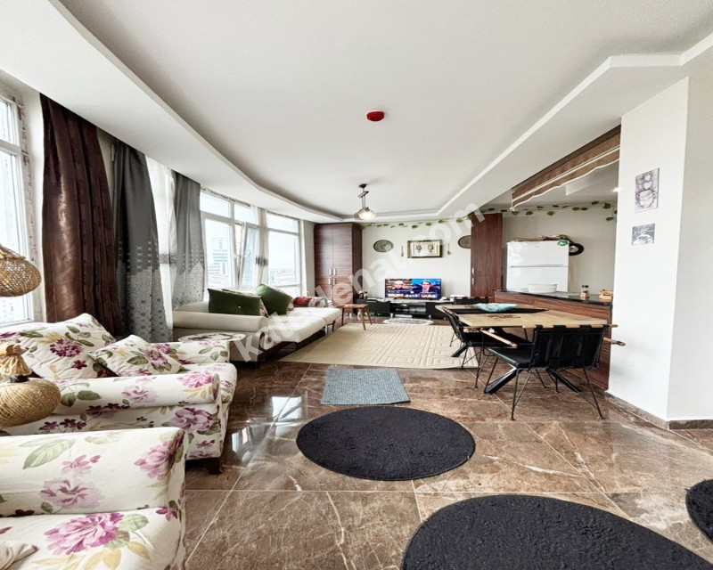 METROBÜSE YAKIN SİTE İÇİNDE YÜKSEK KAT 2+1 FIRSAT DAİRE
