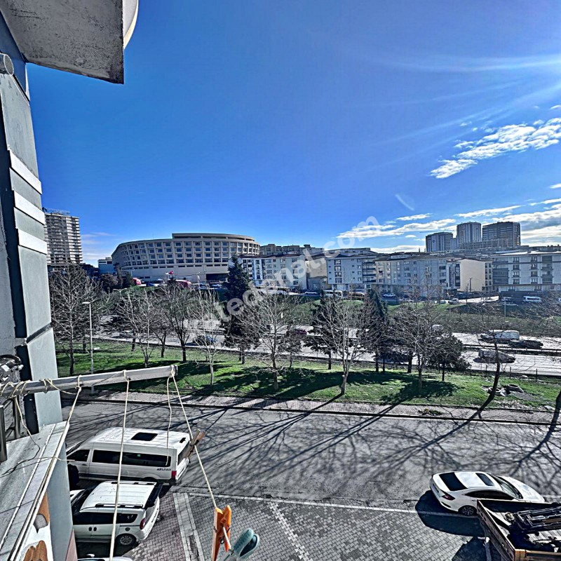 AİLE BİNASI ÖNÜ AÇIK FERAH SATILIK 2+1 DAİRE