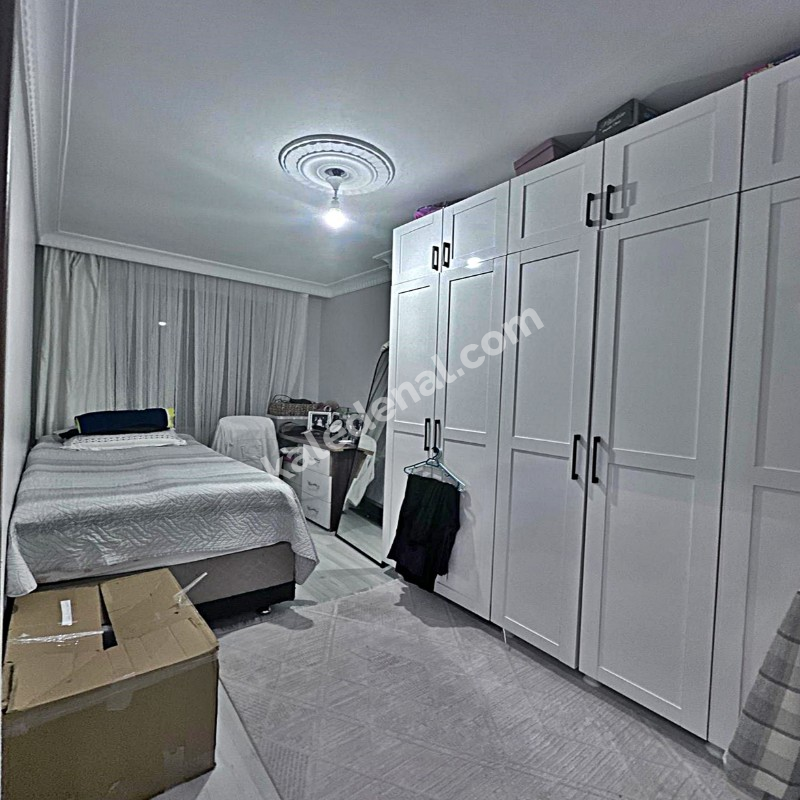 AİLE BİNASI ÖNÜ AÇIK FERAH SATILIK 2+1 DAİRE