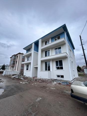 AFYON ÜÇOK EMLAKTAN MAREŞAL MAH SATILIK SIFIR 2+1 80M² DAİRE 