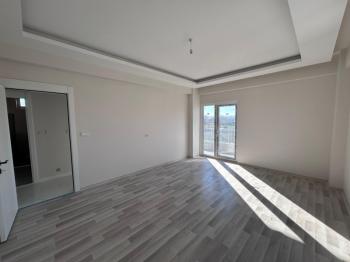 AFYON ÜÇOK EMLAKTAN MAREŞAL MAH SIFIR LÜX 2+1 80M² SATILIK DAİRE 