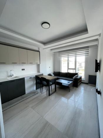 AFYON ÜÇOK EMLAKTAN SELÇUKLU MAH 1+1 55M² EŞYALI SIFIR TEMİZ BAKIMLI KİRALIK DAİRE 