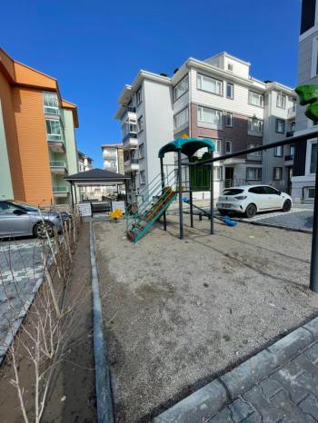 AFYON ÜÇOK EMLAKTAN SELÇUKLU MAH 1+1 55M² EŞYALI SIFIR TEMİZ BAKIMLI KİRALIK DAİRE 
