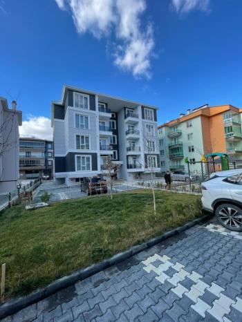 AFYON ÜÇOK EMLAKTAN SELÇUKLU MAH 1+1 55M² EŞYALI SIFIR TEMİZ BAKIMLI KİRALIK DAİRE 