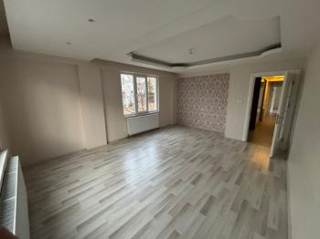 AFYON ÜÇOK EMLAKTAN FATİH MAH SATILIK TEMİZ BAKIMLI 4+1 140M² DAİRE