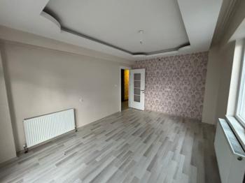 AFYON ÜÇOK EMLAKTAN FATİH MAH SATILIK TEMİZ BAKIMLI 4+1 140M² DAİRE
