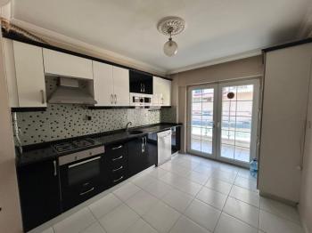 AFYON ÜÇOKK EMLAKTAN HARBİŞ GAZİ MAH 3+1 120M² TEMİZ BAKIMLI KİRALIK DAİRE 