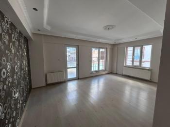 AFYON ÜÇOKK EMLAKTAN HARBİŞ GAZİ MAH 3+1 120M² TEMİZ BAKIMLI KİRALIK DAİRE 