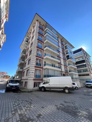 AFYON ÜÇOKK EMLAKTAN HARBİŞ GAZİ MAH 3+1 120M² TEMİZ BAKIMLI KİRALIK DAİRE 