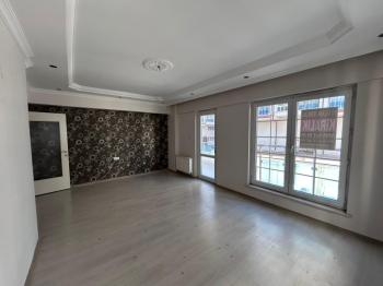 AFYON ÜÇOKK EMLAKTAN HARBİŞ GAZİ MAH 3+1 120M² TEMİZ BAKIMLI KİRALIK DAİRE 