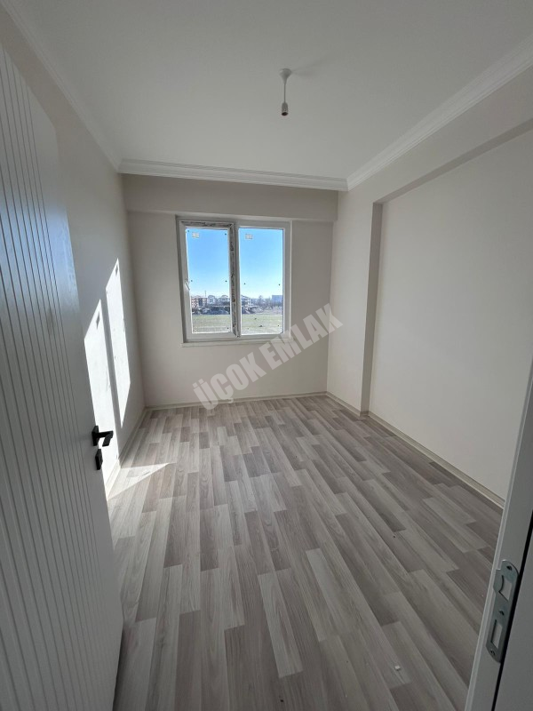 AFYON ÜÇOK EMLAKTAN MAREŞAL MAH SIFIR LÜX 2+1 80M² SATILIK DAİRE 