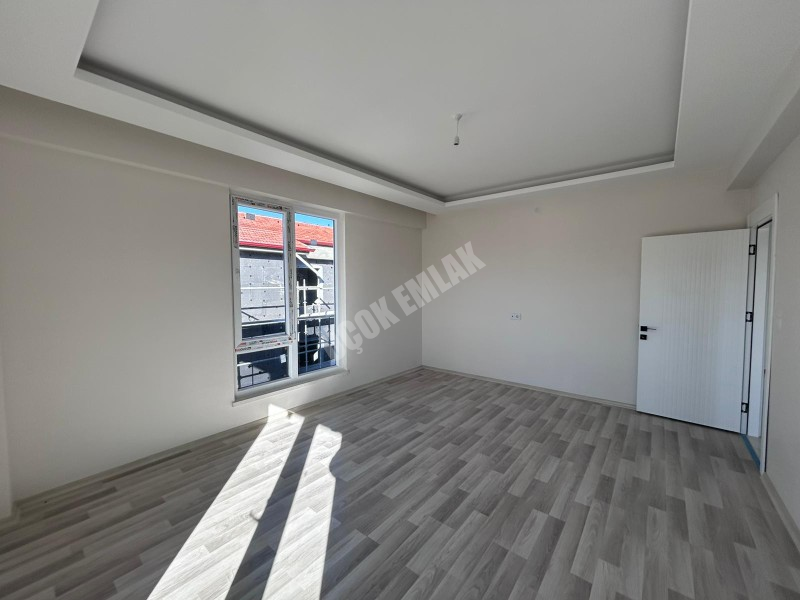 AFYON ÜÇOK EMLAKTAN MAREŞAL MAH SIFIR LÜX 2+1 80M² SATILIK DAİRE 