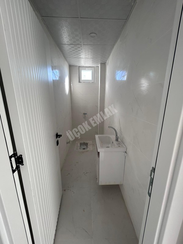 AFYON ÜÇOK EMLAKTAN MAREŞAL MAH SIFIR LÜX 2+1 80M² SATILIK DAİRE 