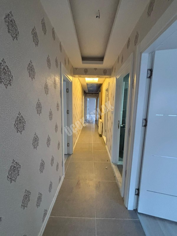 AFYON ÜÇOK EMLAKTAN FATİH MAH SATILIK TEMİZ BAKIMLI 4+1 140M² DAİRE
