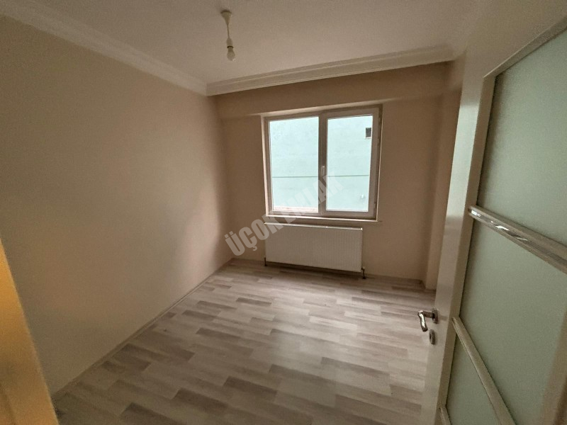AFYON ÜÇOK EMLAKTAN FATİH MAH SATILIK TEMİZ BAKIMLI 4+1 140M² DAİRE