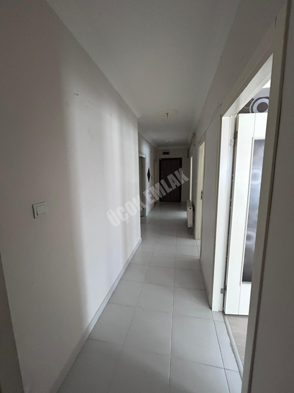 AFYON ÜÇOKK EMLAKTAN HARBİŞ GAZİ MAH 3+1 120M² TEMİZ BAKIMLI KİRALIK DAİRE 