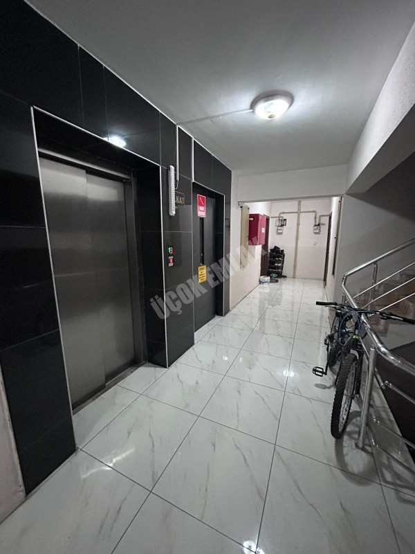 AFYON ÜÇOKK EMLAKTAN HARBİŞ GAZİ MAH 3+1 120M² TEMİZ BAKIMLI KİRALIK DAİRE 