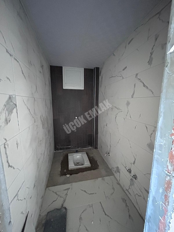 AFYON ÜÇOK EMLAKTAN MAREŞAL MAH SATILIK 3+1 120M² SIFIR DAİRELER 