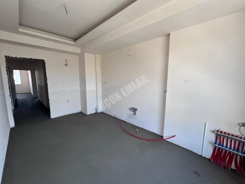 AFYON ÜÇOK EMLAKTAN MAREŞAL MAH SATILIK 3+1 120M² SIFIR DAİRELER 