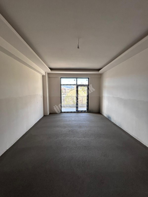 AFYON ÜÇOK EMLAKTAN MAREŞAL MAH SATILIK 3+1 120M² SIFIR DAİRELER 