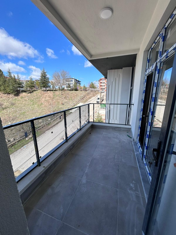 AFYON ÜÇOK EMLAKTAN MAREŞAL MAH SATILIK 3+1 120M² SIFIR DAİRELER 