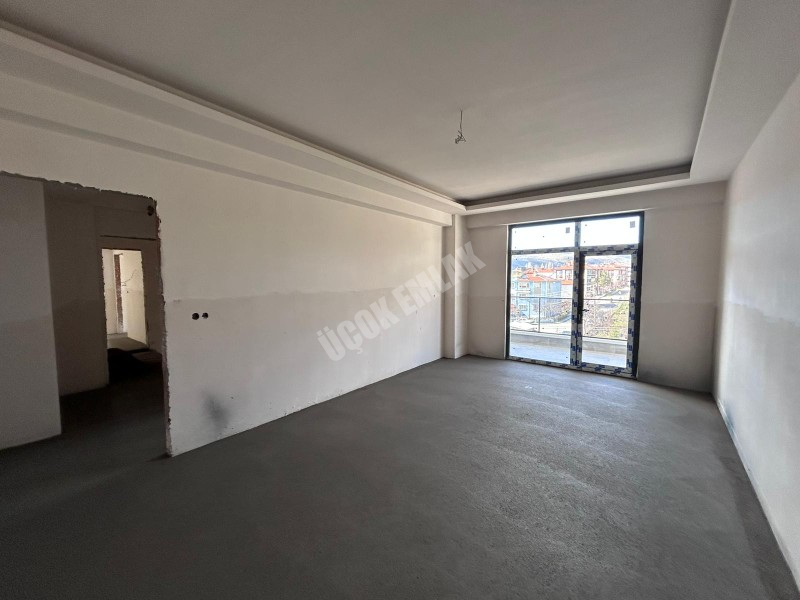 AFYON ÜÇOK EMLAKTAN MAREŞAL MAH SATILIK 3+1 120M² SIFIR DAİRELER 