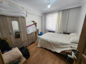 EFELER MAHALLESİ’NDE CADDEYE YAKIN KAÇIRILMAYACAK 2+1 SATILIK DAİRE