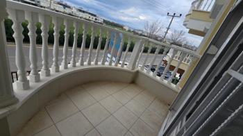 ÇAMLIK MAHALLESİ’NDE ADNAN MENDERES BULVARI' NA YAKIN - SİTE İÇERİSİNDE - EŞYALI 2+1 SATILIK DAİRE