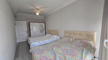 ÇAMLIK MAHALLESİ’NDE ADNAN MENDERES BULVARI' NA YAKIN - SİTE İÇERİSİNDE - EŞYALI 2+1 SATILIK DAİRE
