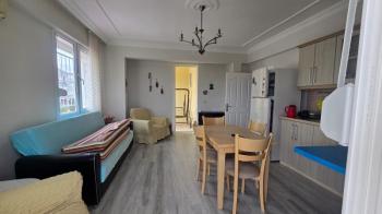 ÇAMLIK MAHALLESİ’NDE ADNAN MENDERES BULVARI' NA YAKIN - SİTE İÇERİSİNDE - EŞYALI 2+1 SATILIK DAİRE